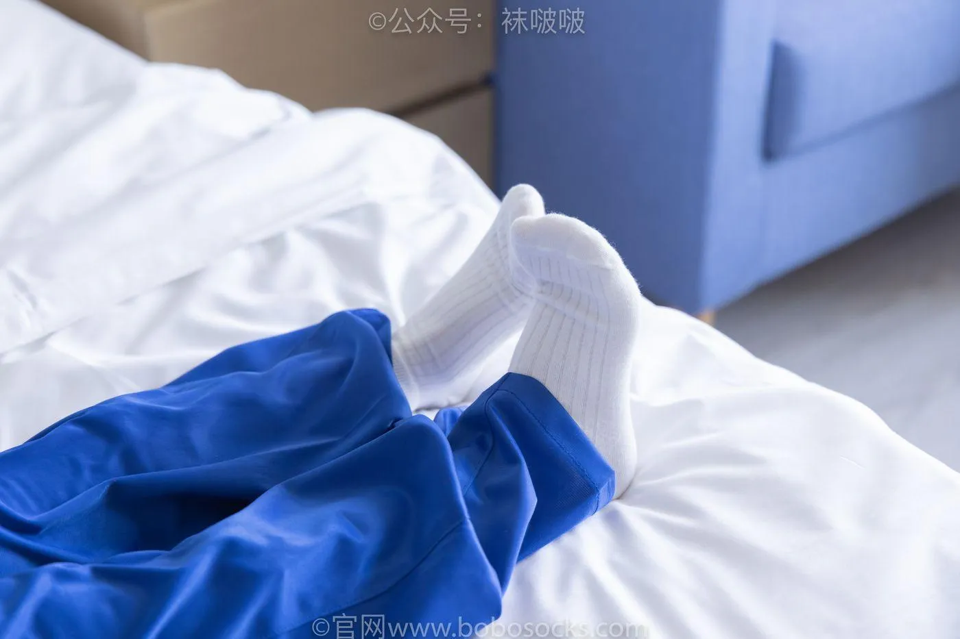 [BoBoSocks袜啵啵]NO.039 小奶熊-校服、vans帆布鞋、短白棉袜、裸足 [154P]插图5
